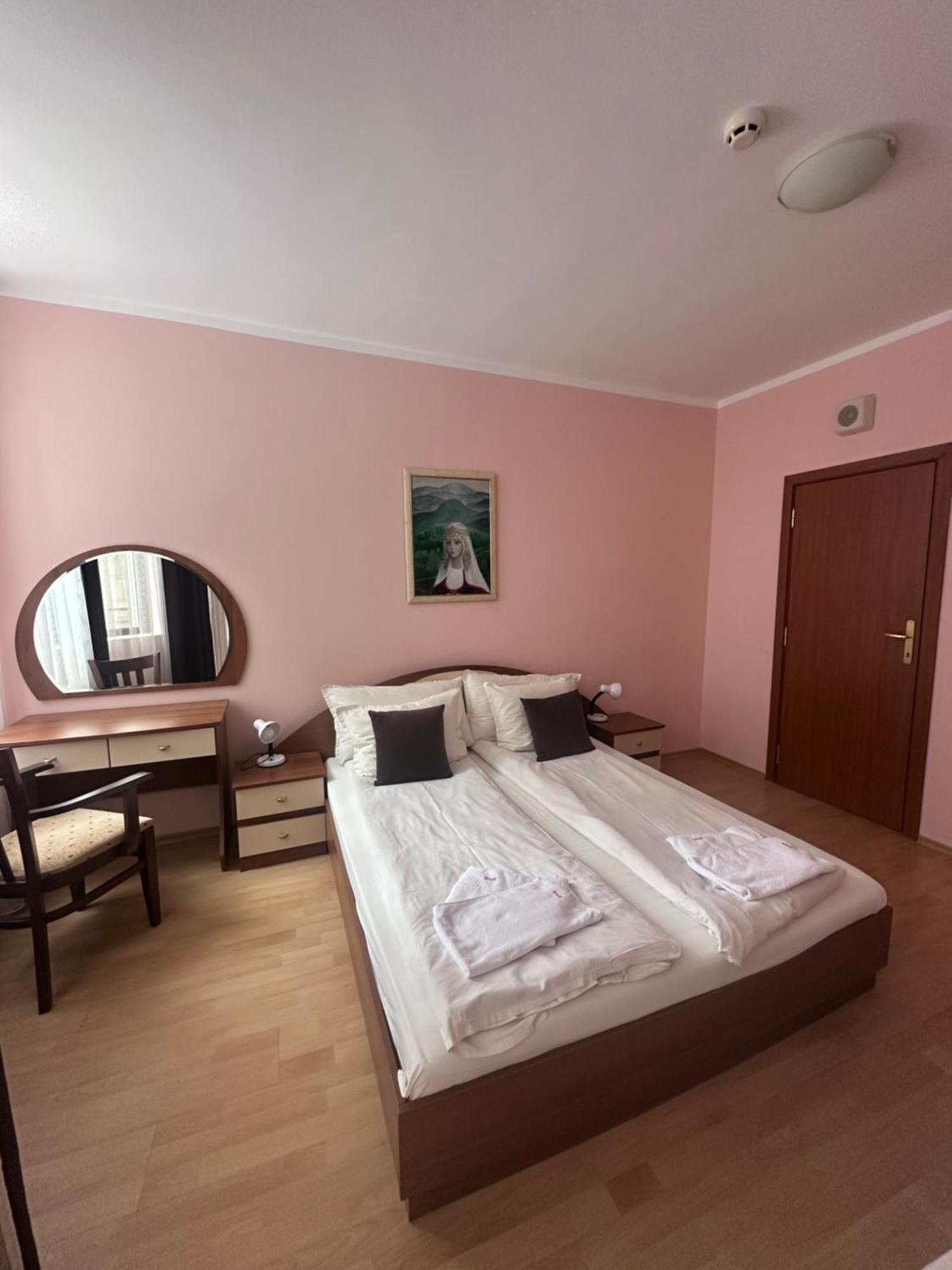 Pm Services Flora Apartments Borovets Ngoại thất bức ảnh